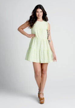 Day Tripping In Eyelet Flower Fields Trapeze Dress -Bunny Shop 10132008 whtmu 3