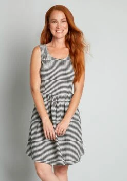 Optimistic Effect Sleeveless Dress