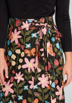Wild Strawberry Bouquet Wrap Skirt -Bunny Shop 206112 CB0001 4