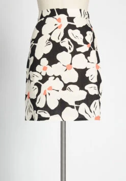 My, How Marvelous Mini Skirt -Bunny Shop 46b17c81a80c76832d00082aa5c285f1