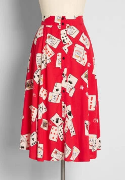 Holding Royal Court Swing Skirt