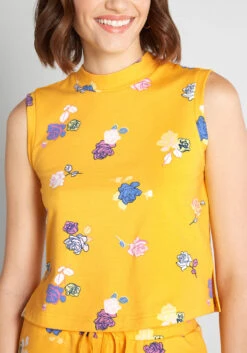 Lounging Amongst The Roses Sleeveless Top -Bunny Shop de89b979c8901bb0ce66799ce2821999