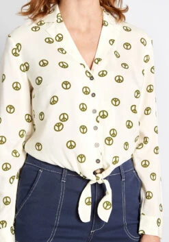 Retro Renewal Cropped Blouse -Bunny Shop eeb455930b0478865c0557f5ca9bad86